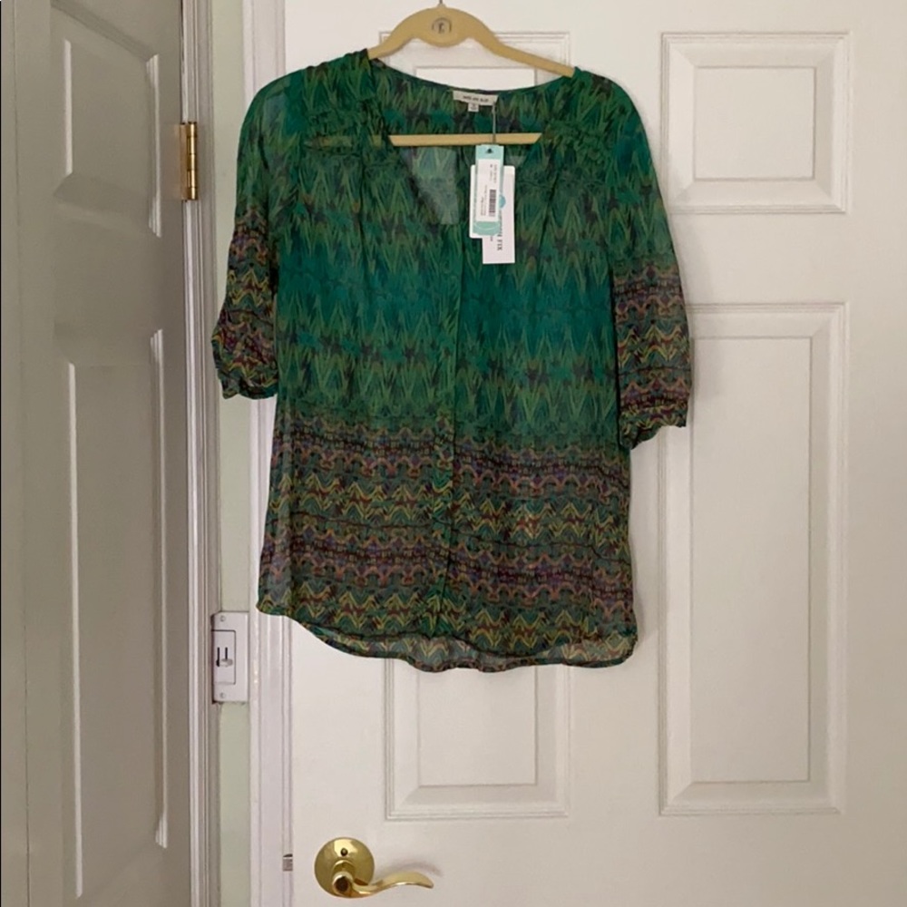 Skies are Blue top -Size M